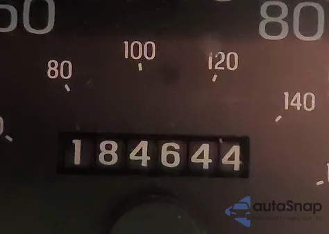 2004 Ford Crown Victoria Lx z USA, uszkodzony, nr VIN 2FAFP74W74X125149